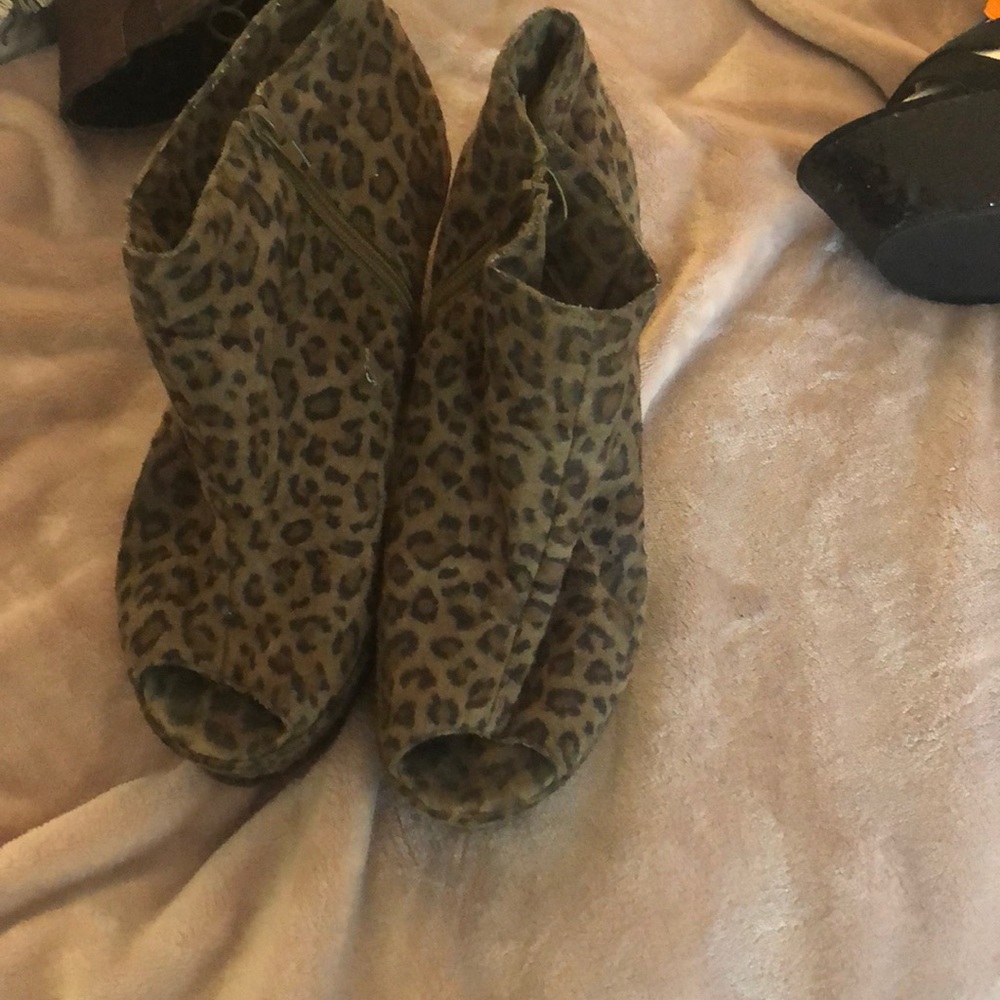 Pee toe